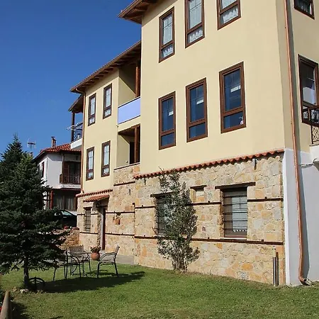Strofi Ninas Aparthotel *