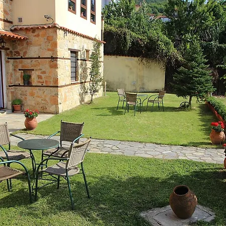Aparthotel Strofi Ninas
