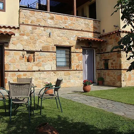 Aparthotel Strofi Ninas