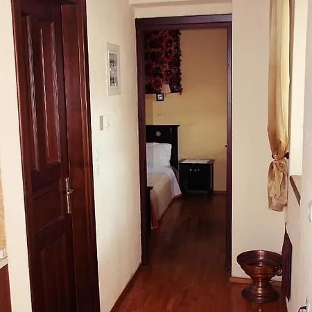 Strofi Ninas Aparthotel *