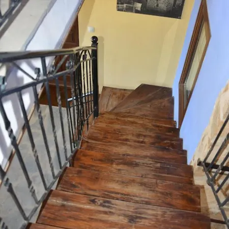 Strofi Ninas Aparthotel Arnaia