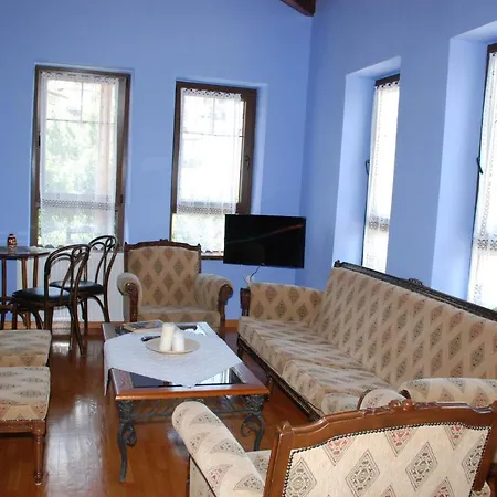 Strofi Ninas Aparthotel Arnaia