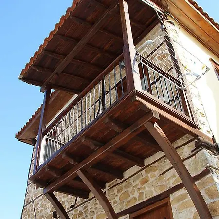 Strofi Ninas Aparthotel Arnea
