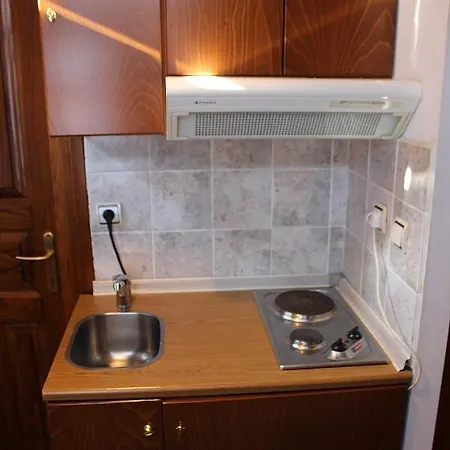 Strofi Ninas Aparthotel
