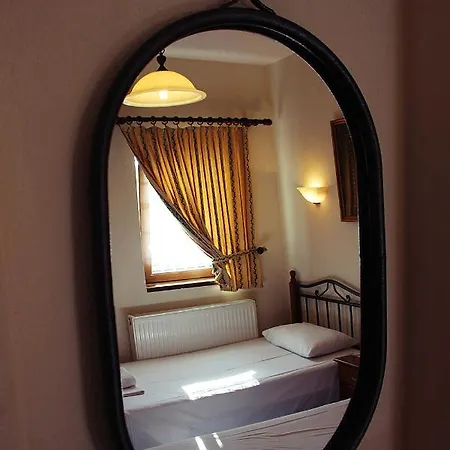 Aparthotel Strofi Ninas *